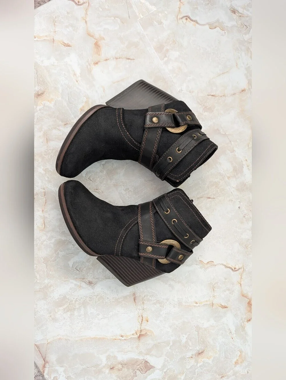 Maurice’s Casey  wedge Ankle boots Size 6